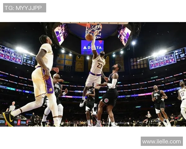 快船险胜湖人,终结连败风波